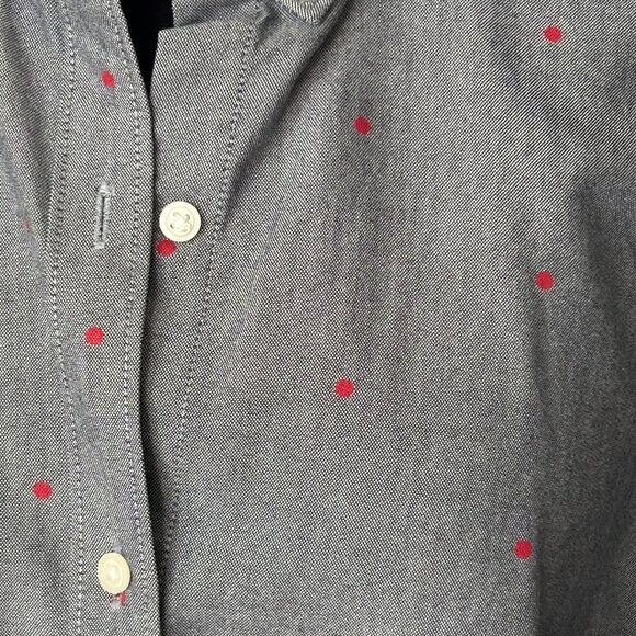 Gap "The Fitted Boyfriend" Blouse ~ Denim w/Red Polka Dots - Women's Large - Picture 2 of 4